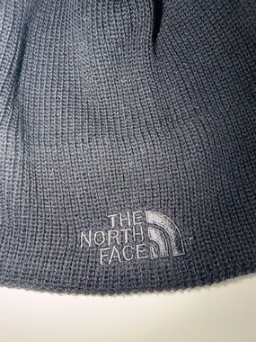 The North Face Black Beanie Hat fleece inside